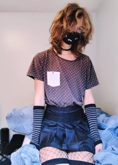 somebody told me to stop hiding behind the floof, does this count?