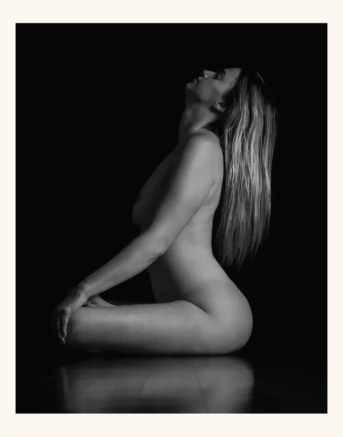 Start the day with a naked yogz thunderbolt pose.