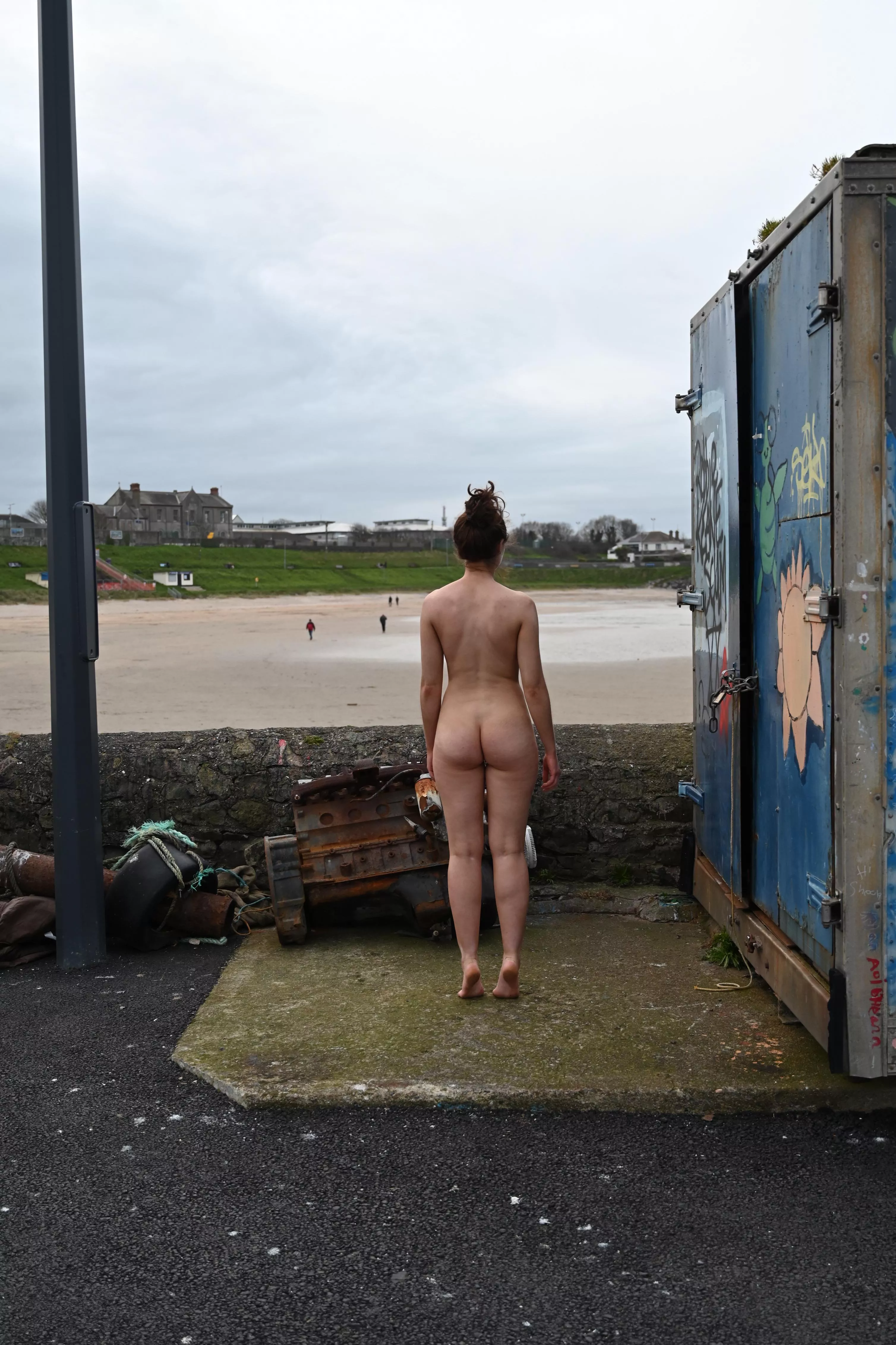 The people on the beach definitely got an eyeful!