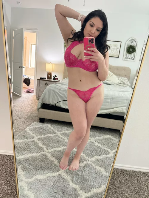 This MILF prefers married men and I’m not sorry about it 