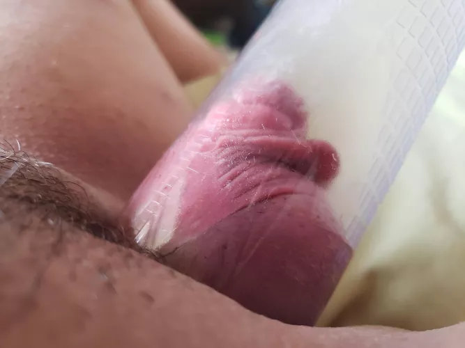 Today's pump made my t-dick into a proper package 📦 (ftm)