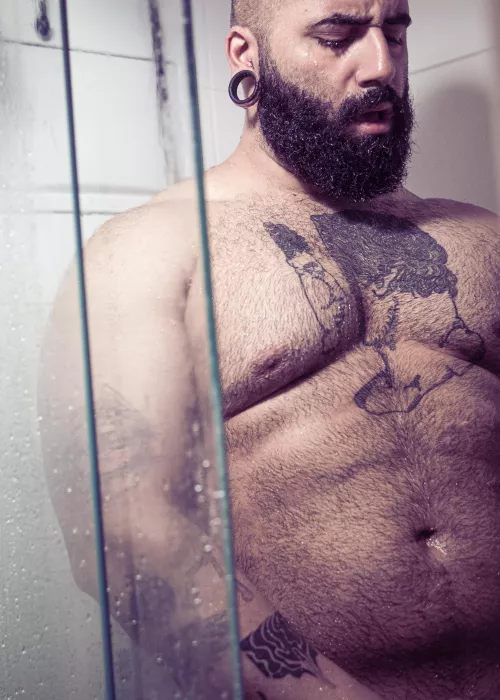 Wet bearded bear anyone?
