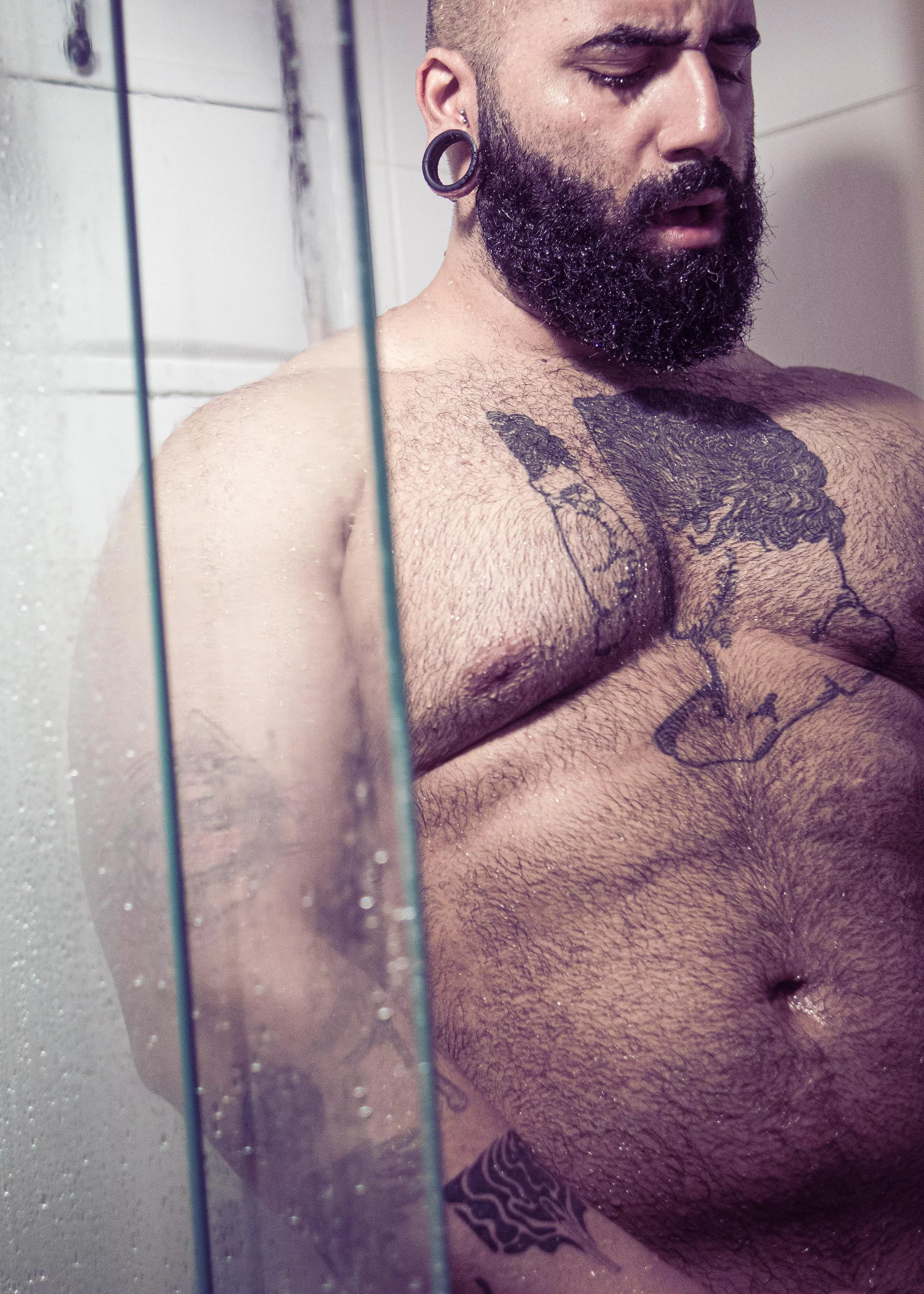 Wet bearded bear anyone?