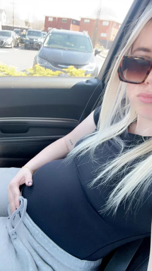 Who wanna help mommy pay her car payment 🥹