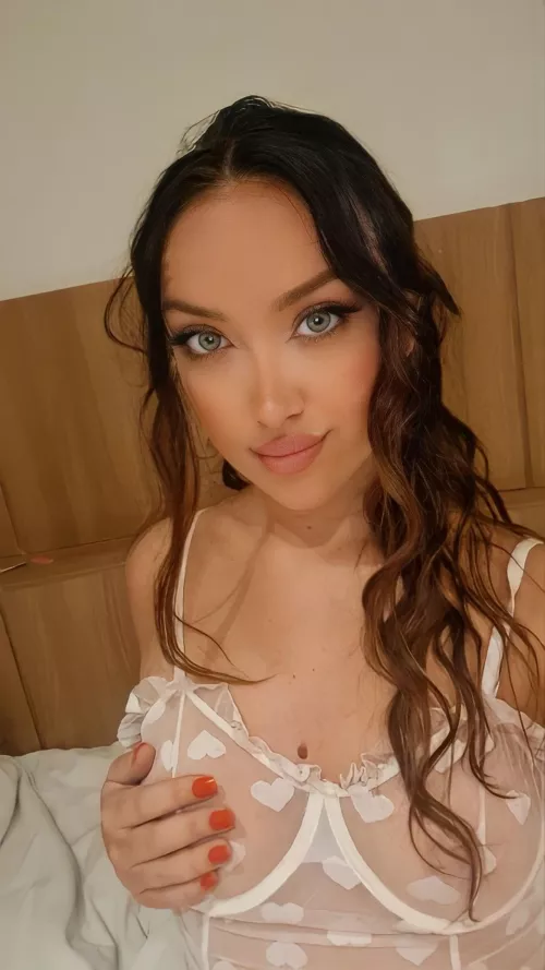 You like the way this holds my tits?