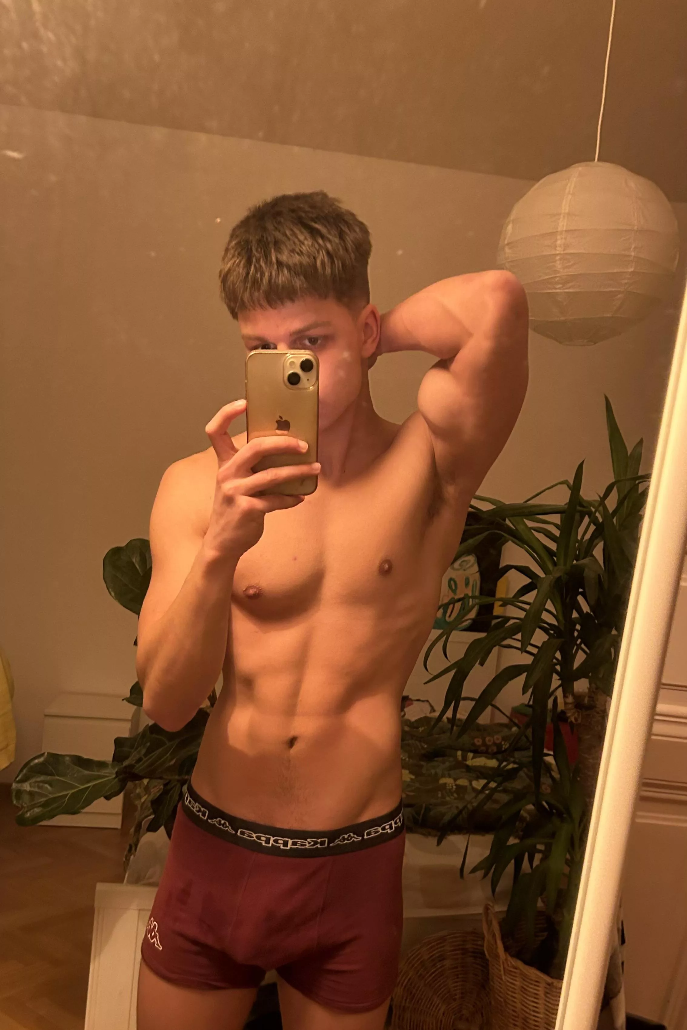 (19)Would you bury your face in it?