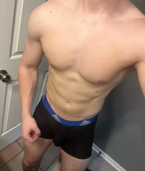 22 fit sub for muscle doms caleblocke23
