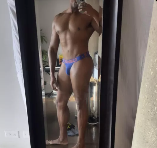 [31] Am I too big to be a bottom? 6’6 270. Thick muscular.