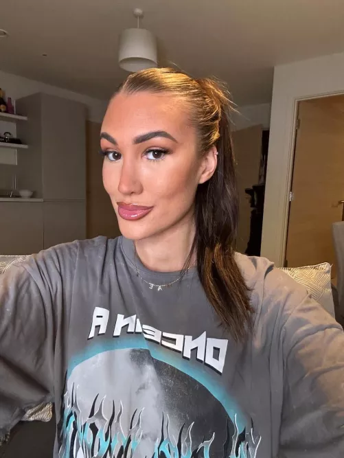 Are tall girls considered classy or nah?