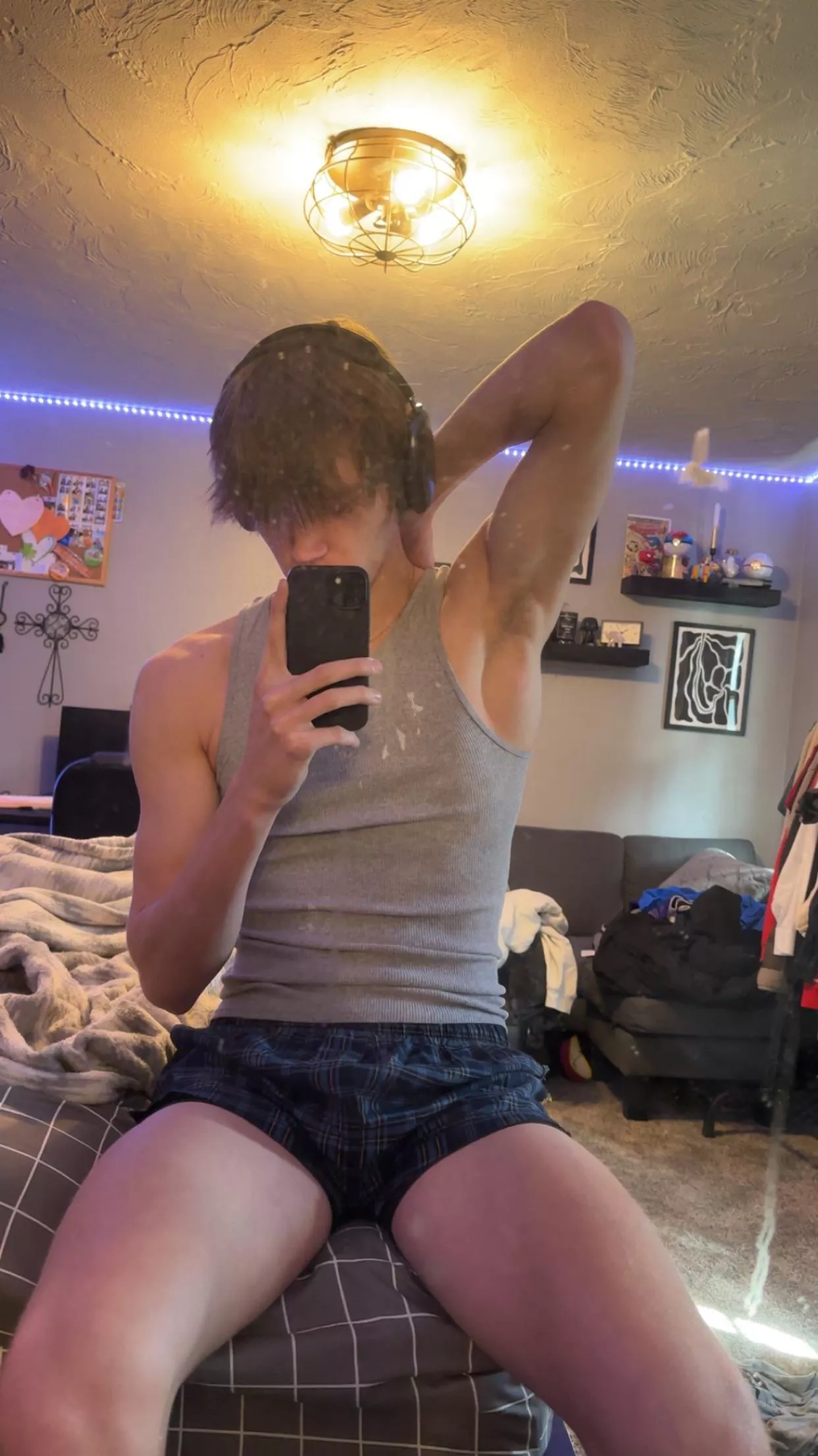 be honest? would you bury your nose in these pits? need a sub to buy my post workout meals. I spoil too♨️