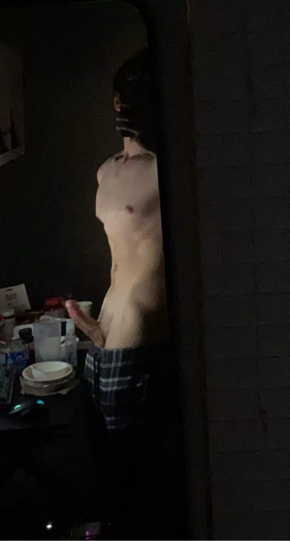 Big cock stoner DMs open