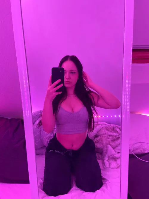 can you please burry yourself between my pussy lips?