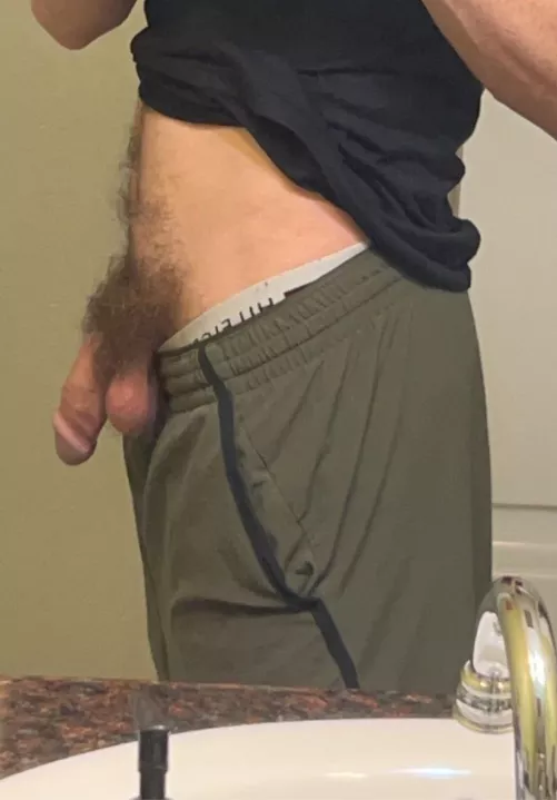 Haven’t shaved in years (25) m4f