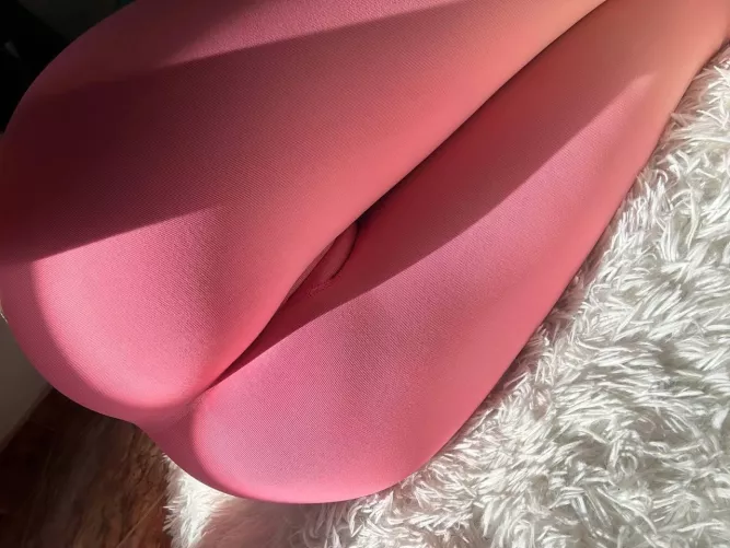 Hope you don't mind to look at me exercising