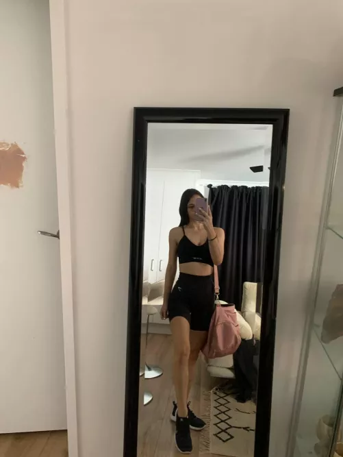 How about i give u a lap dance or we just watch a movie