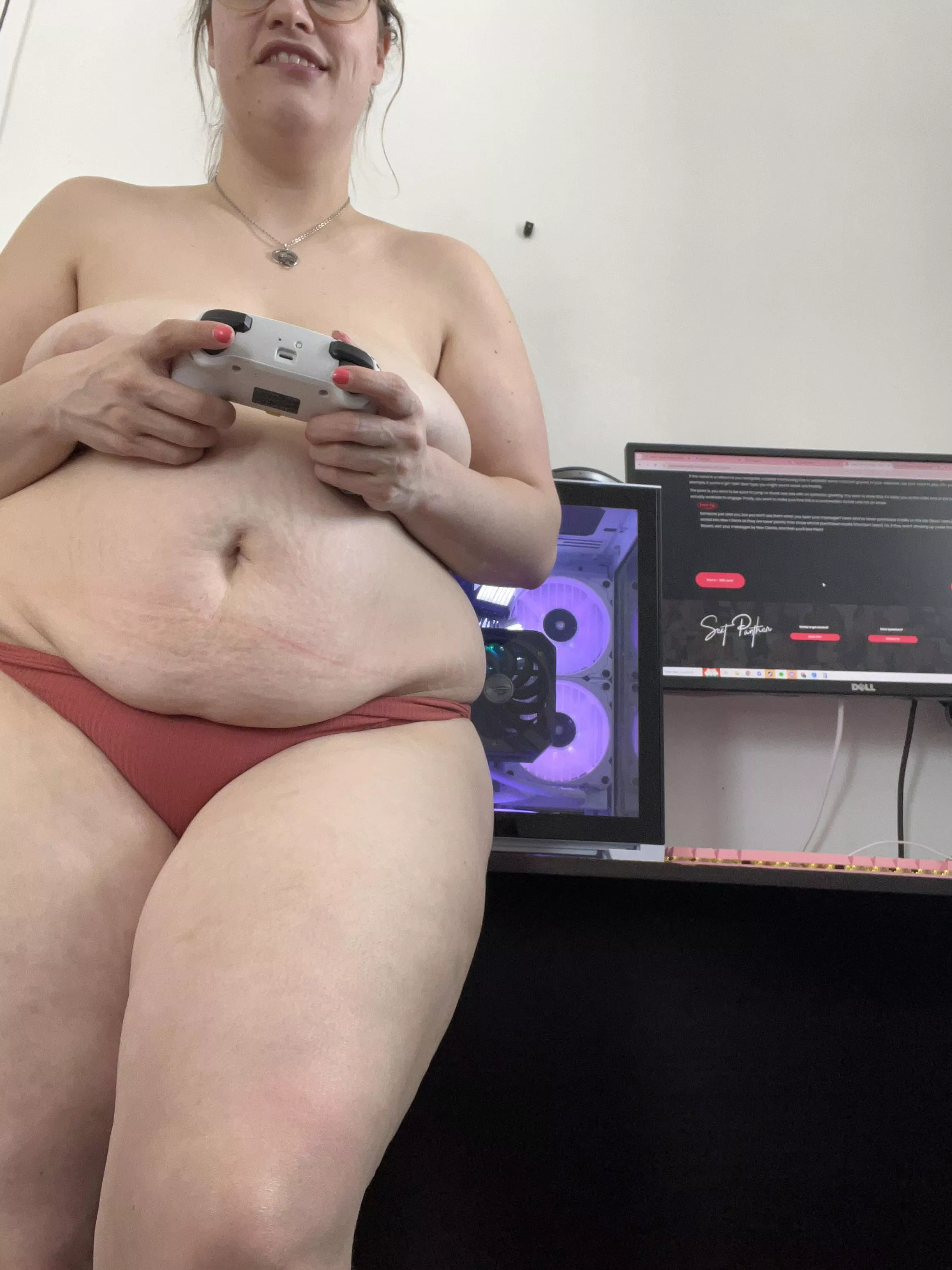 I’ll play games, you eat me out 