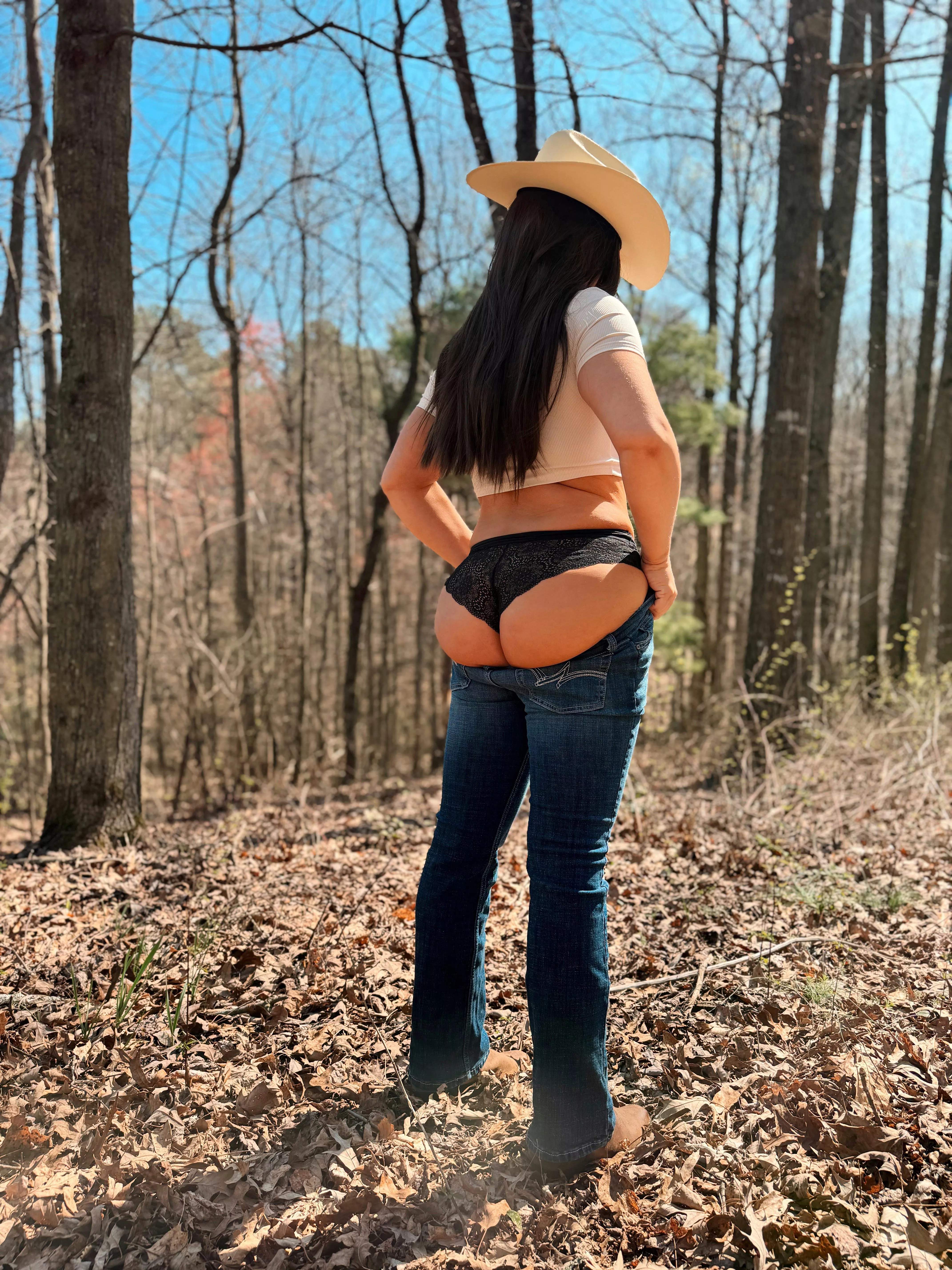 Just some thick cowgirl cheeks