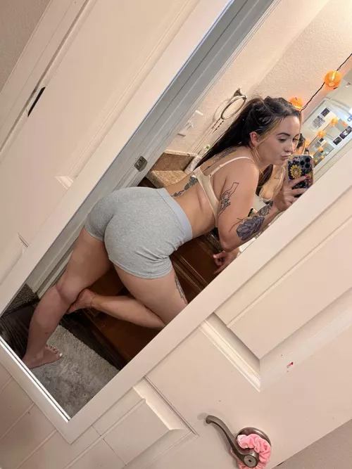 Let's Fuck in the bathroom while everyone listens