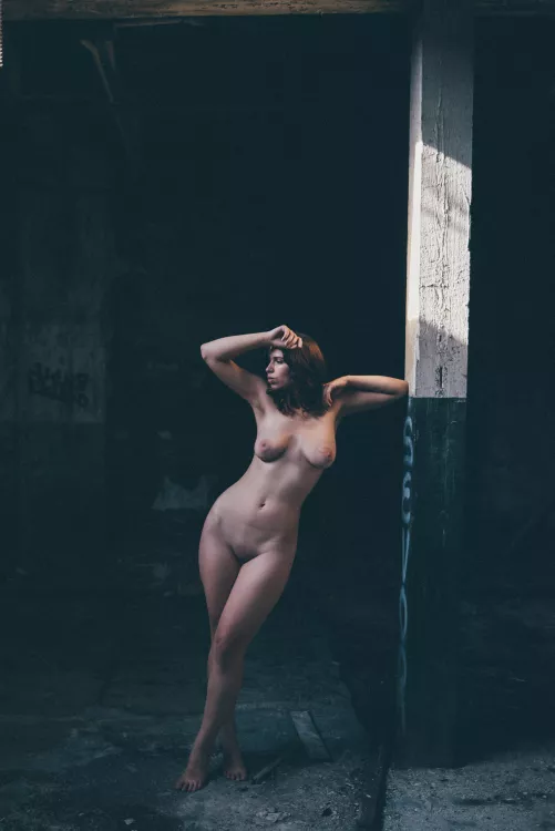 Lost in abando [F] 6'1