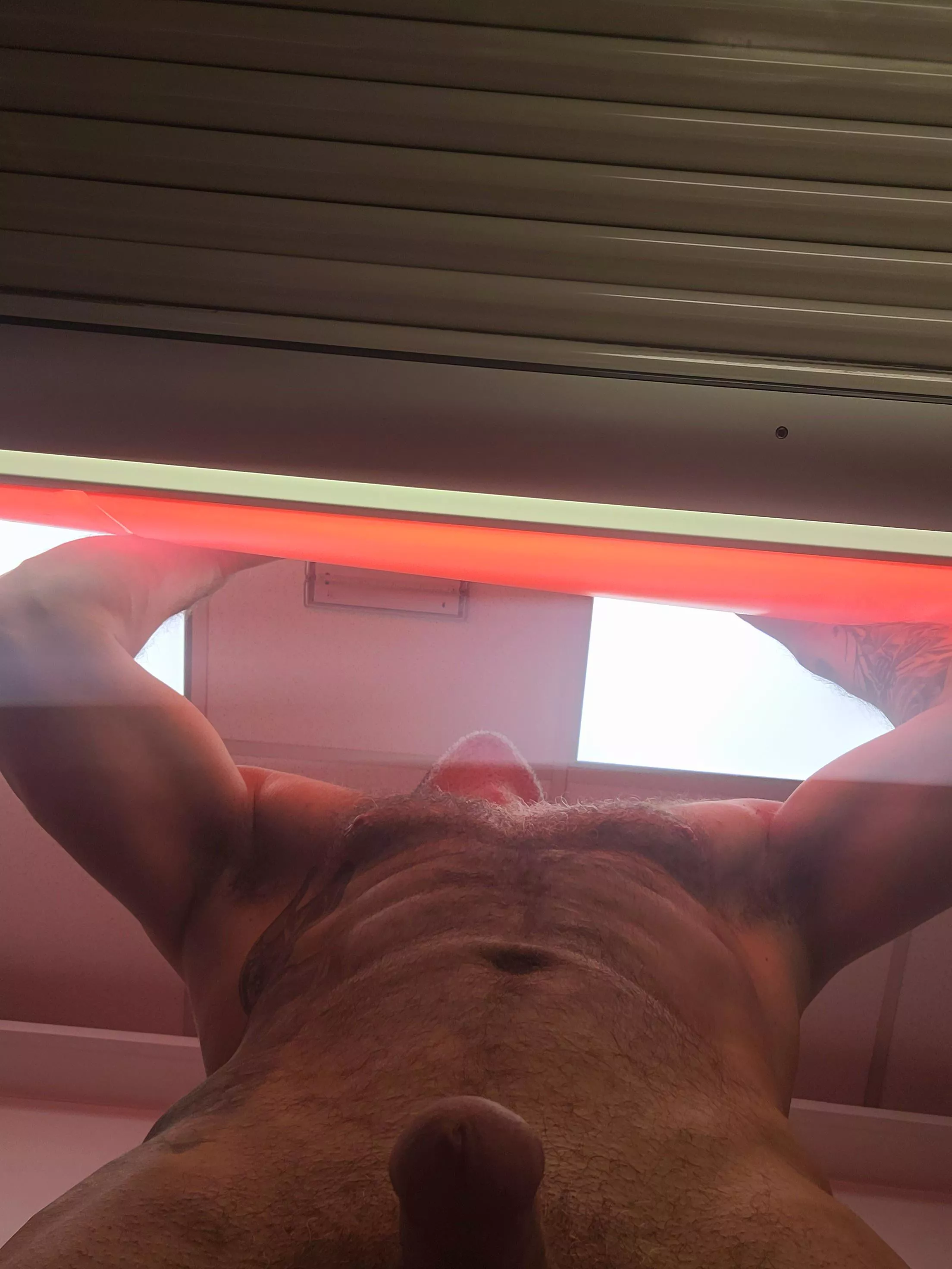 Love chest hair with a tan