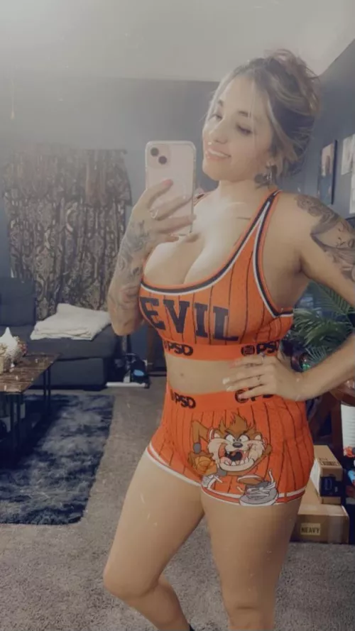 My workout outfit lookin cute though 