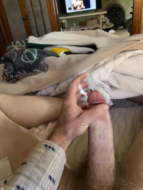 Producing spice melange while watching sexy redditors