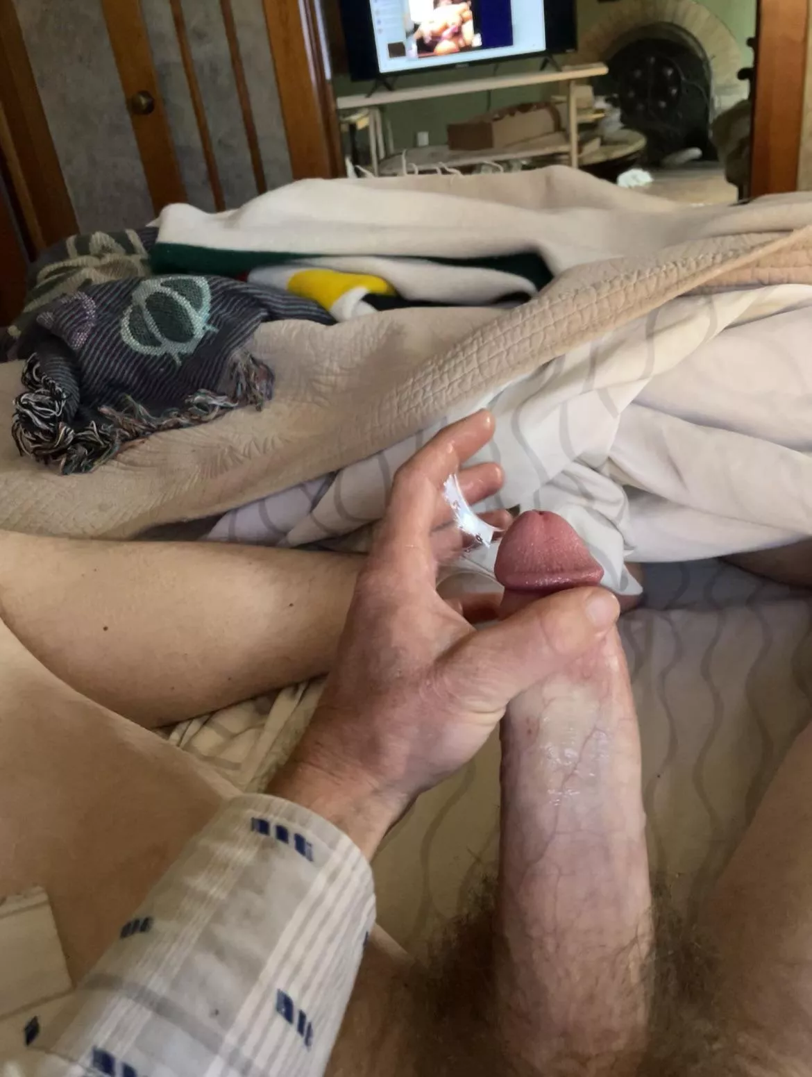 Producing spice melange while watching sexy redditors