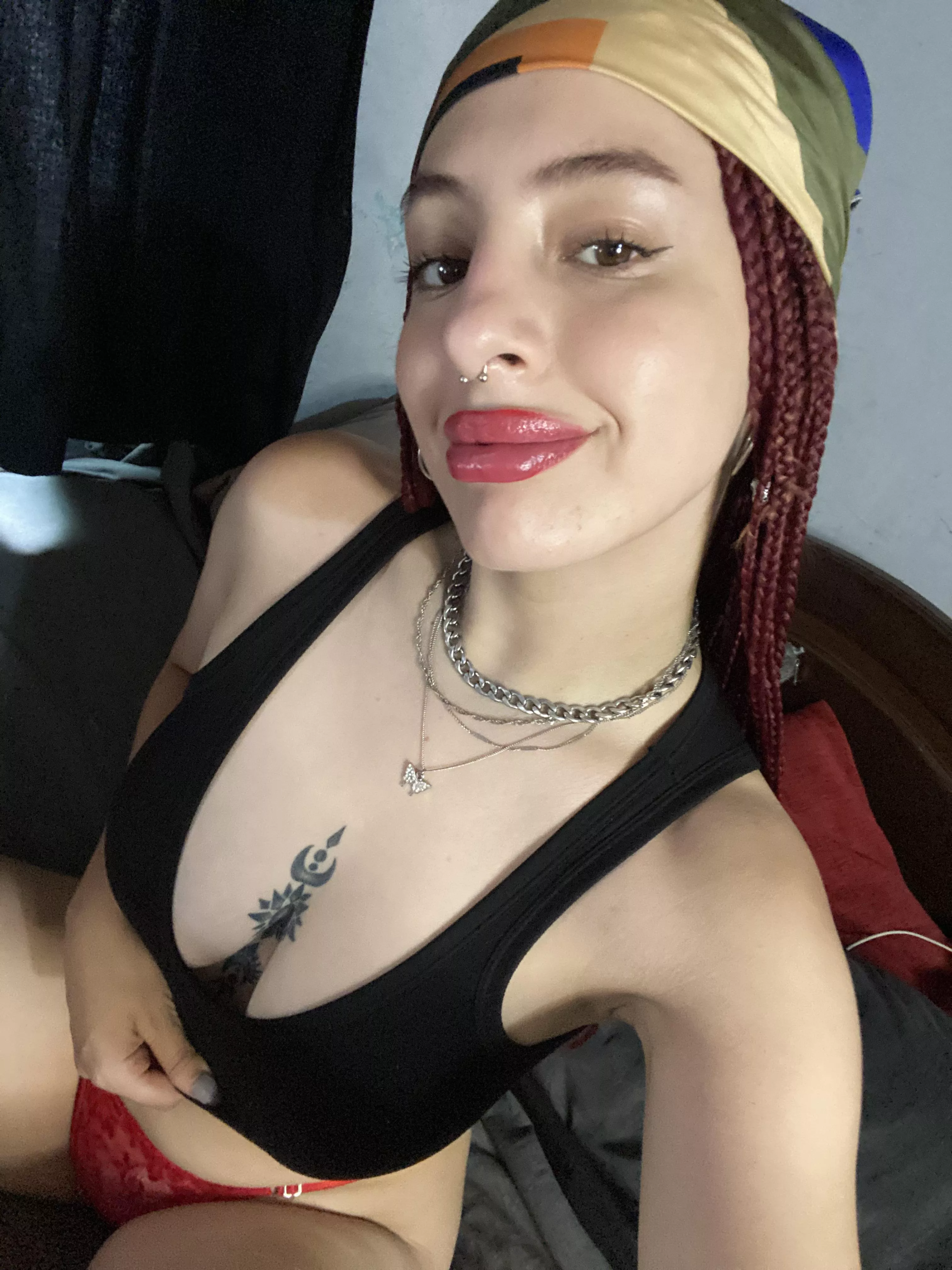 Should I show you something nice? Im a bit shy 😳