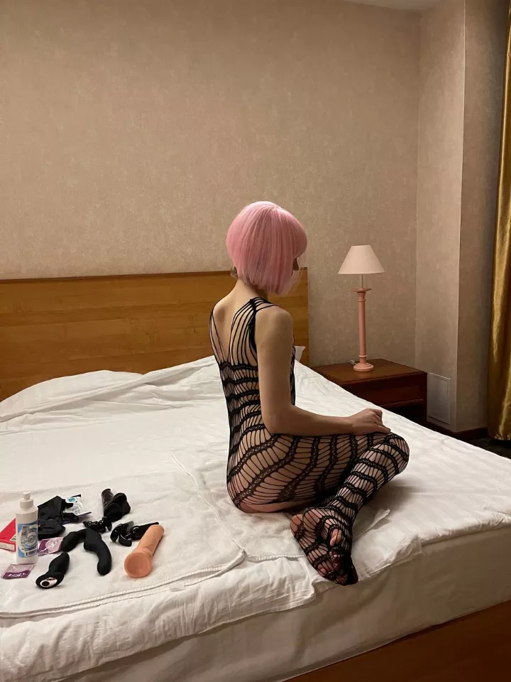 This is my first time. Please be gentle🥺