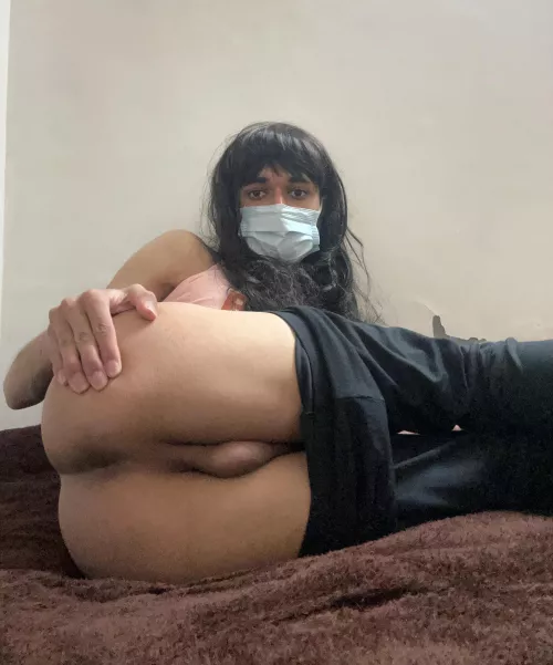 Wanna clap my tight sissy ass?