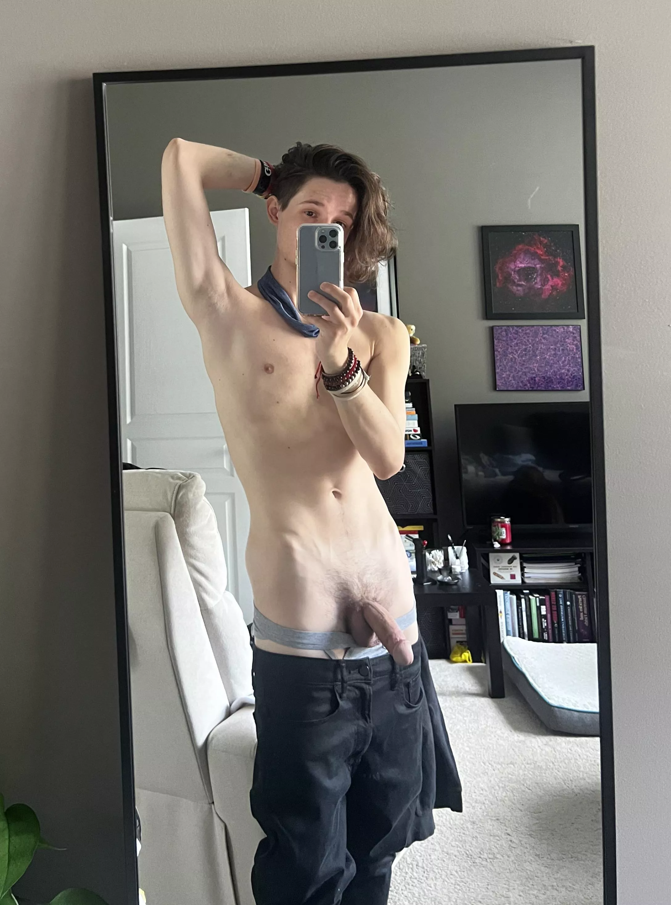 wanna join me for a quickie while my girlfriend is in the shower?😛