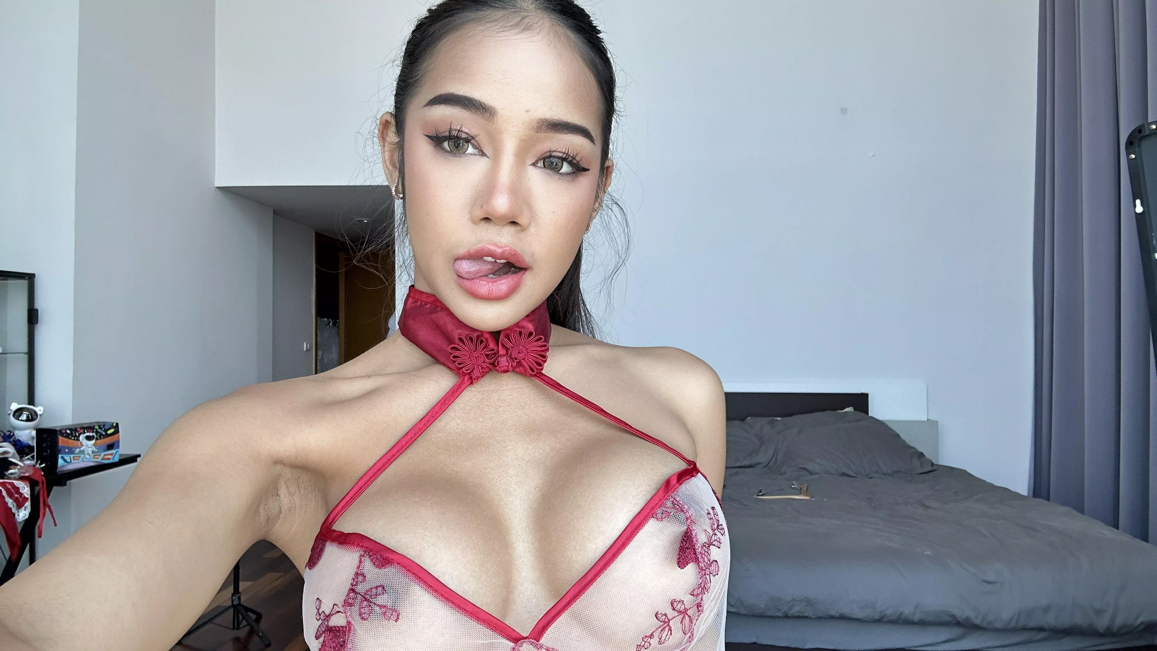 When the exam stress becomes too much, it's time for a quick study break 🤪