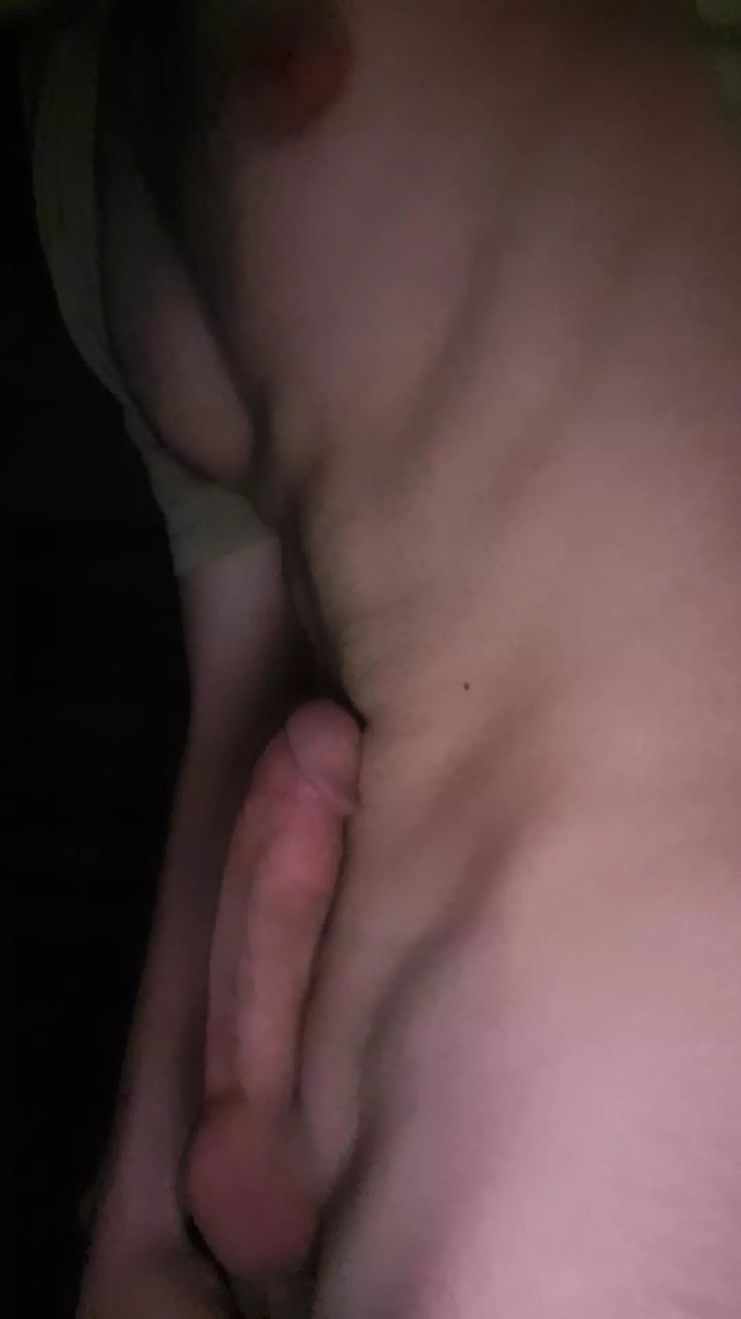 18 top lookin for bottom 