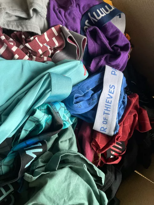 21 / account got deleted, dm me back if we were playing :)