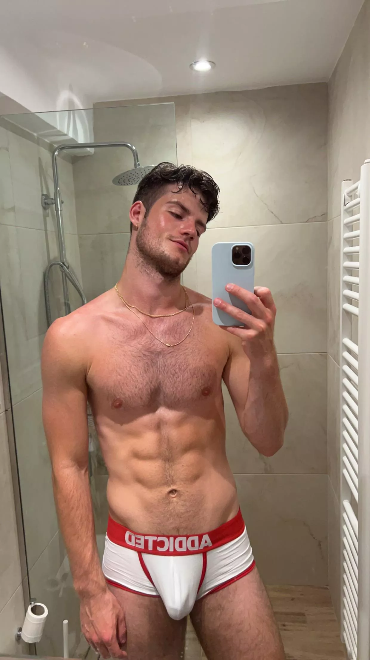 [24] Like what u see bro?