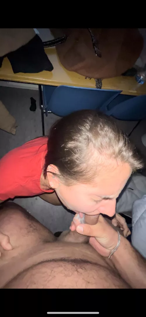 good wife swallows everything 😈