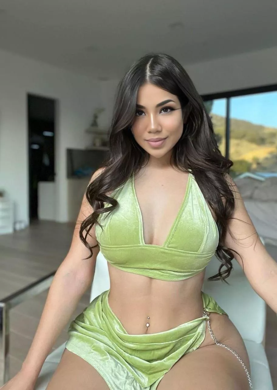 Green makes me look classy 