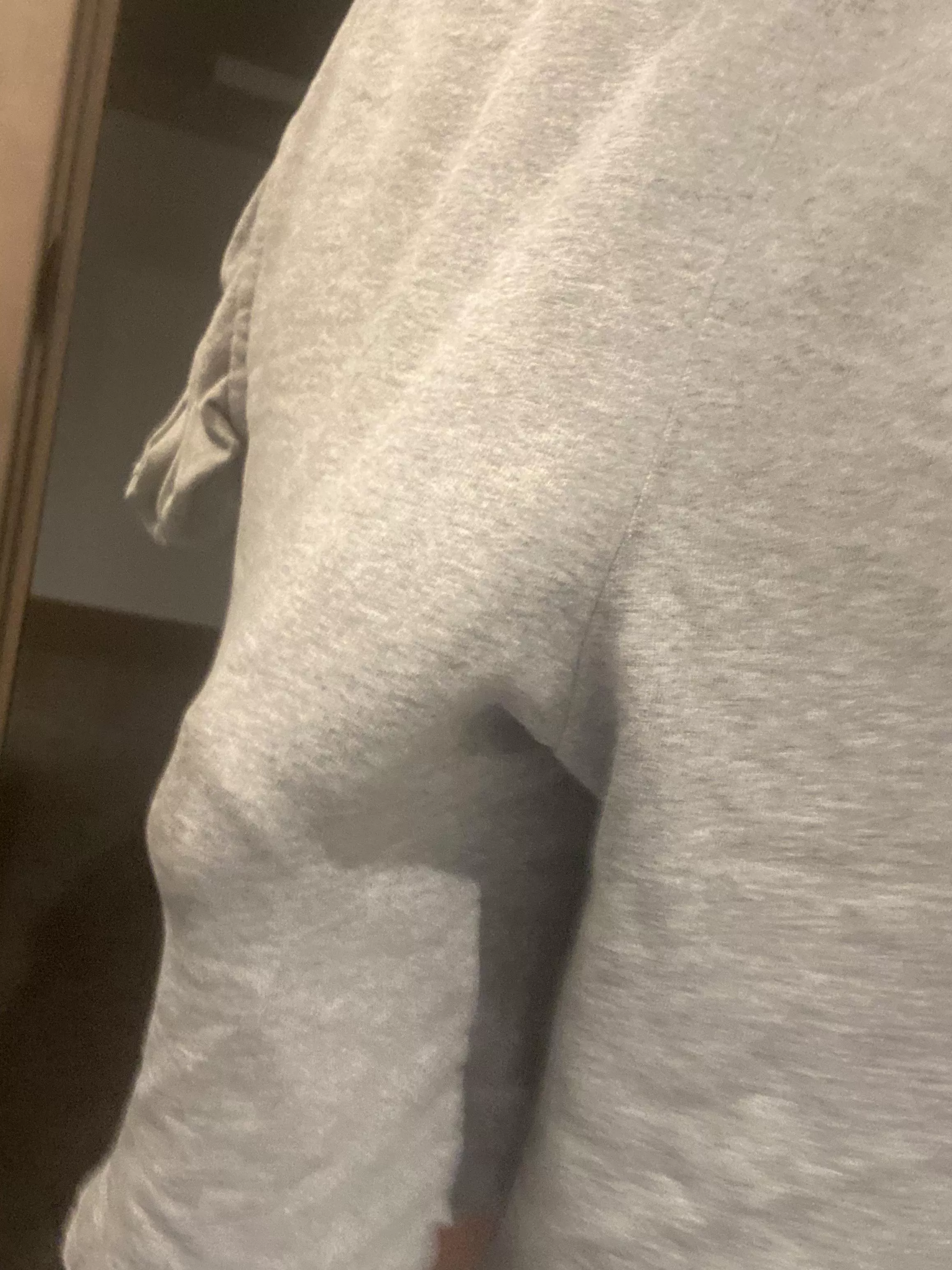 Grey sweats never disappoint