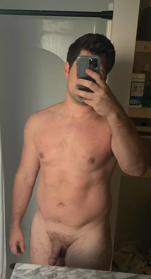 Happy Friday 34(m) 5’8 200ish