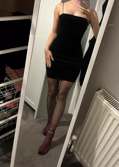 Hot velvet curves OC