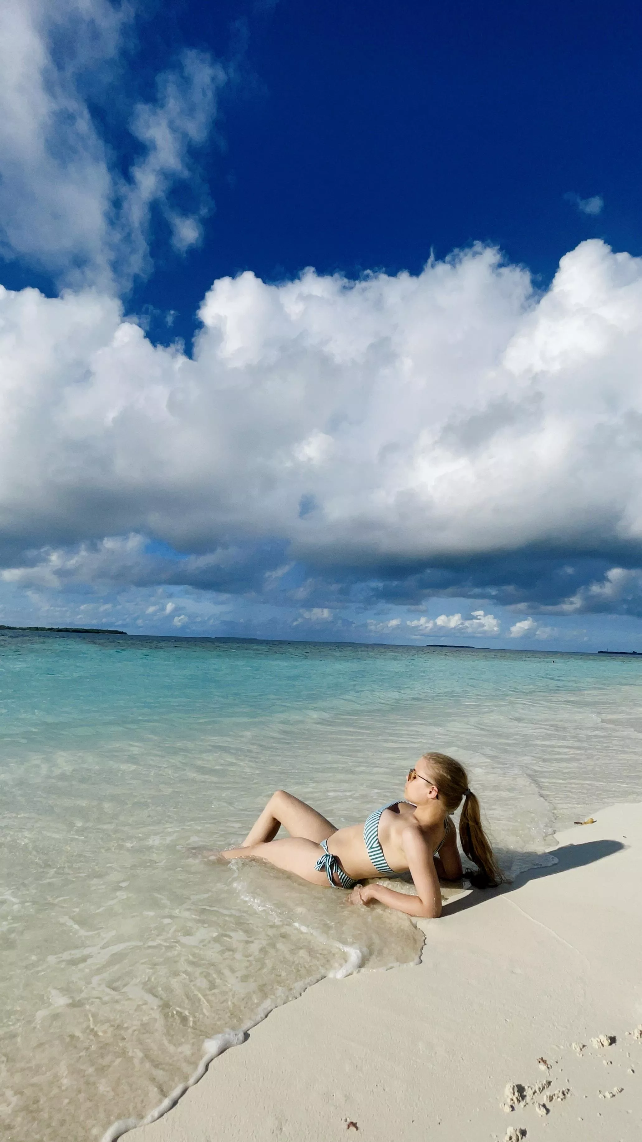 I can’t figure out what I like more: the mesmerizing sky or the perfectly azure ocean!