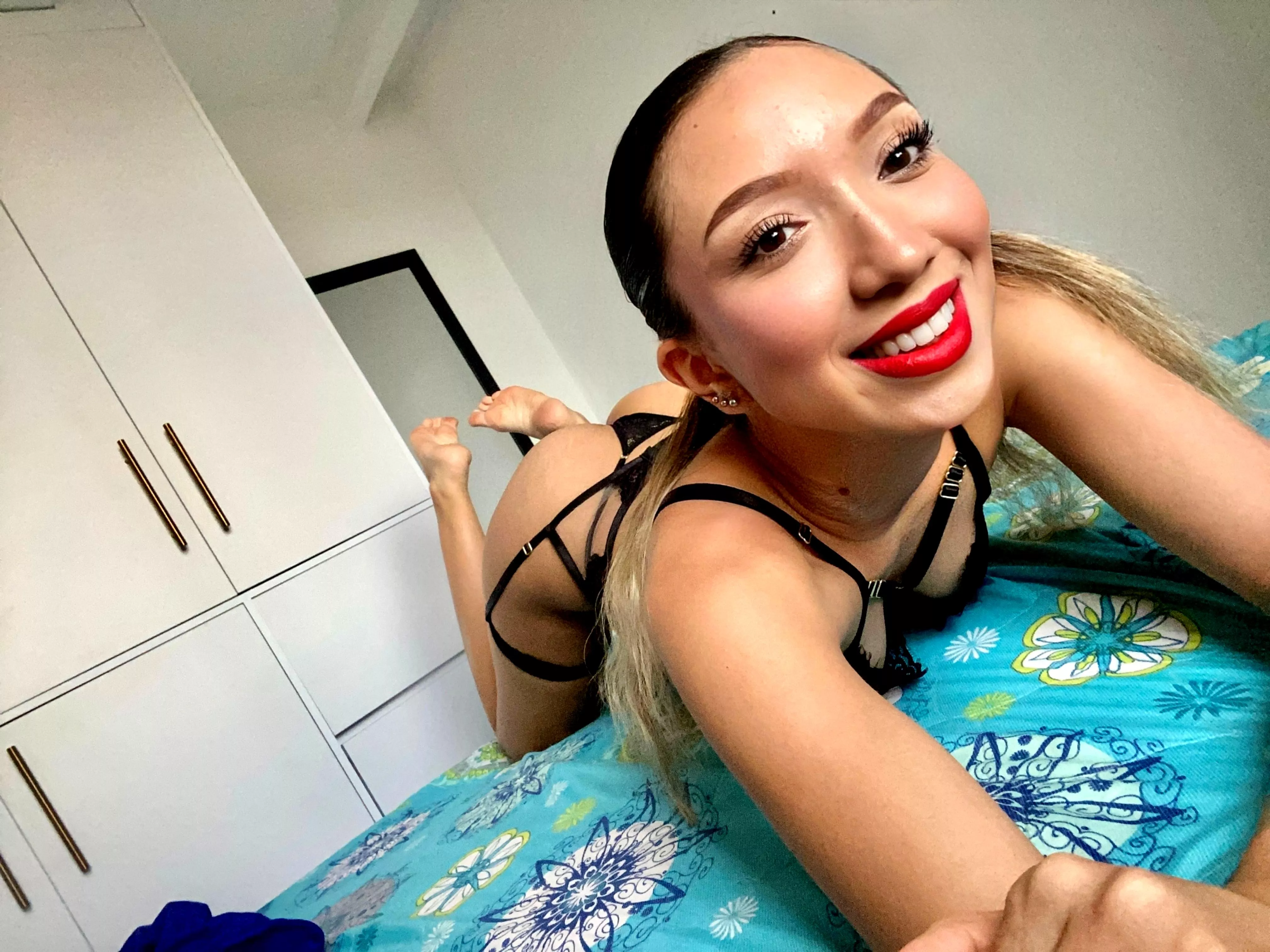 I hope you'd be hard waking up beside me