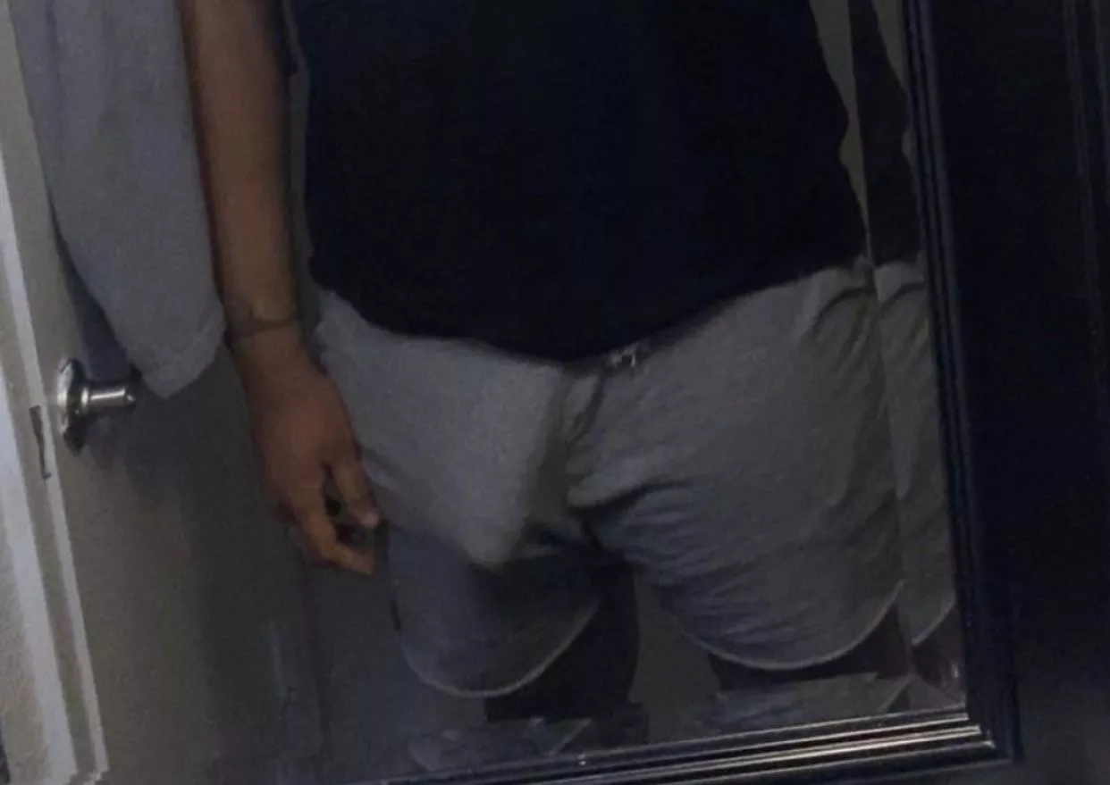 I should really put some underwear on 😭