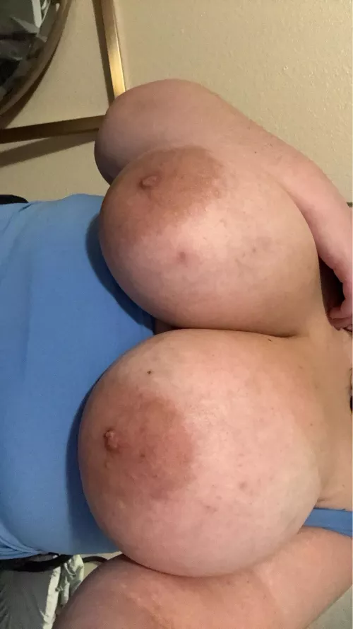 I swear they won’t stop growing 😫 (no complaints here though)