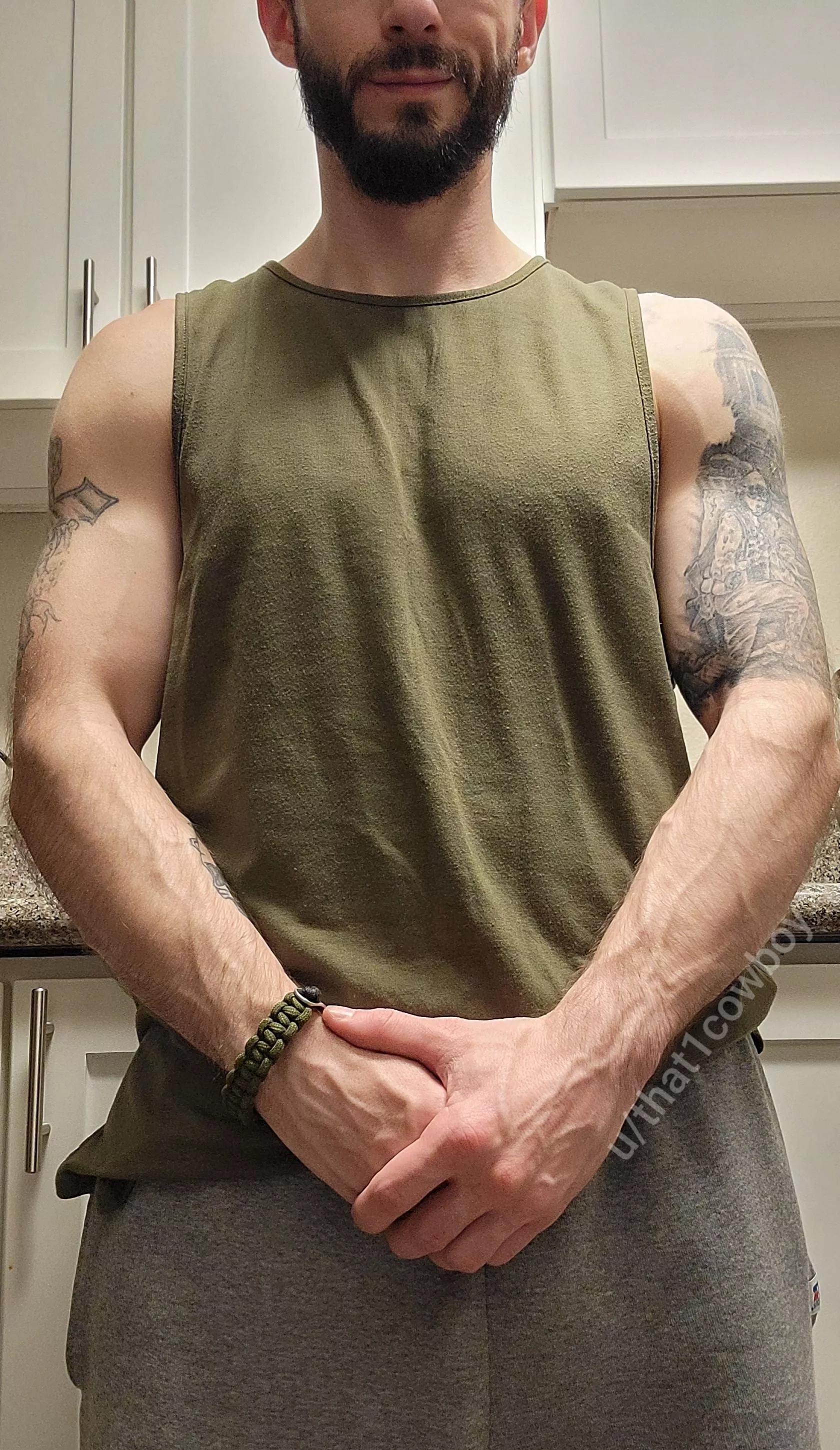 I volunteer as tribute ✋️