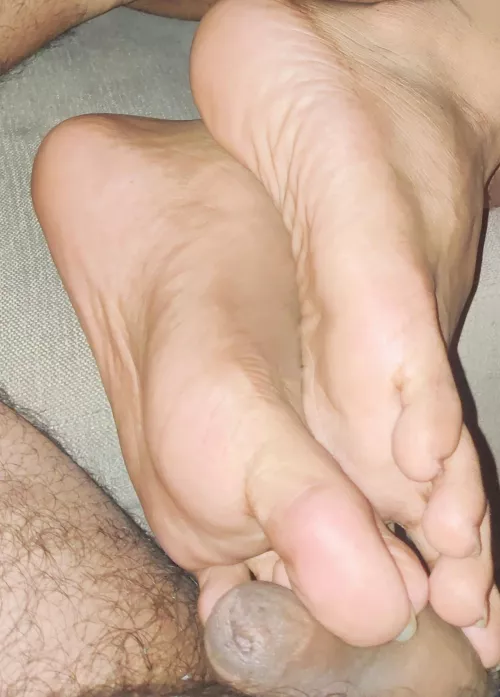 I was working, when he starts using them again. He never leaves a chance 🙈