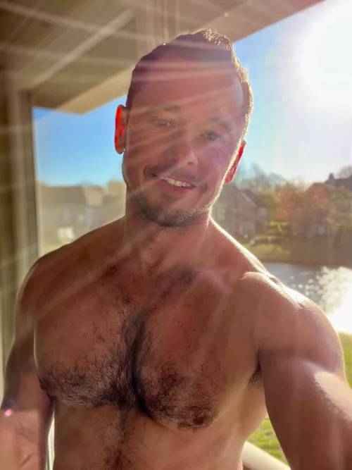 It’s a beautiful Thursday night and almost Easter 🐣 I hope you get the opportunity to spend time with those you care about. Even if you’re spending Easter weekend alone, do something nice for yourself and give yourself some self-care. Have a great