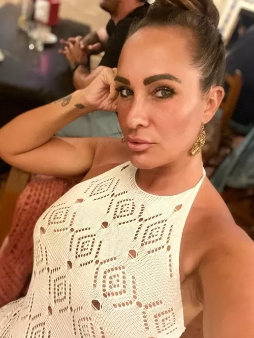 JUst a cute selfie in perfect white dress