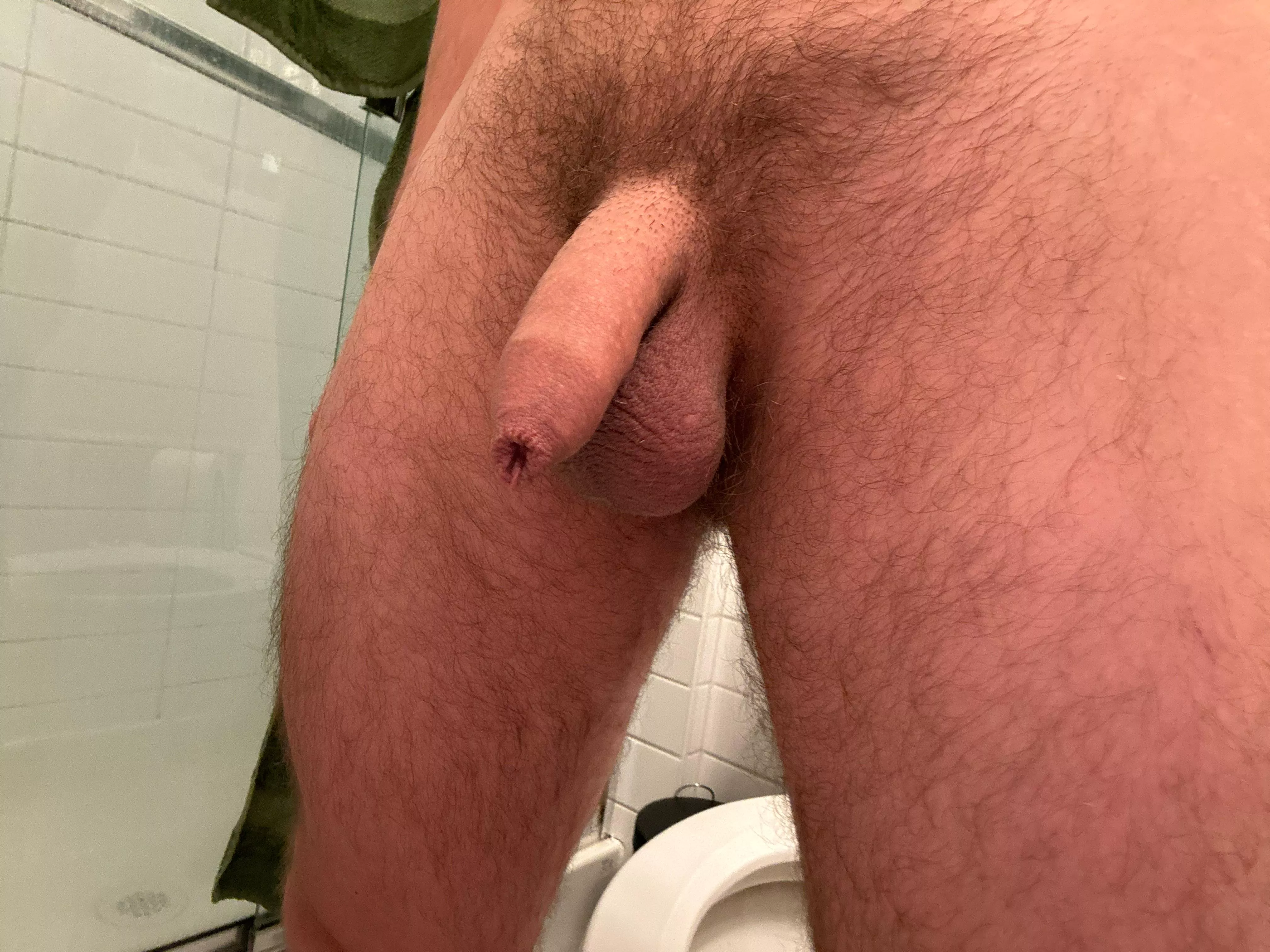 Just got promoted to director. Boys, send some nice pics for daddy as a reward @anon_2020d