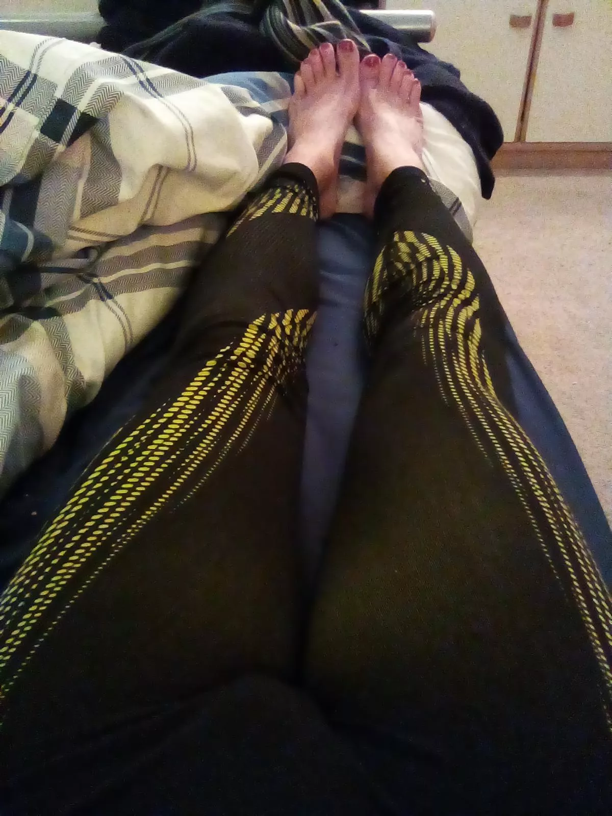 Leggings bulge 